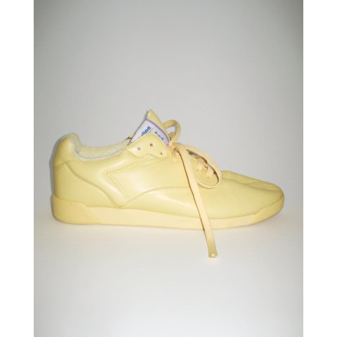  REEBOK FREESTYLE LO 运动鞋