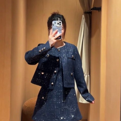 耐看又高级的海军蓝Maje 短款夹克 海军蓝 贴袋设计