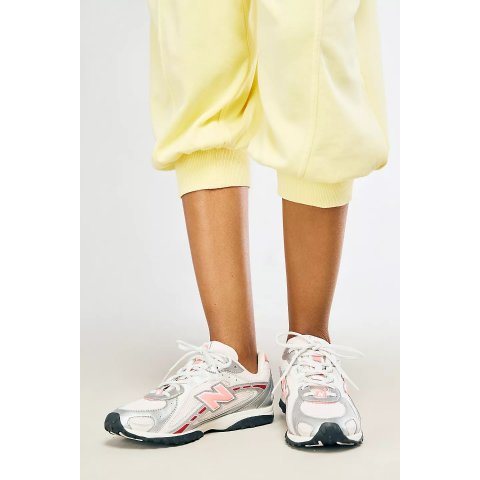 New Balance 204L Sneakers