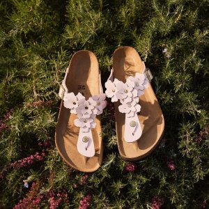 Up To 40% Off+Extra 10% Off