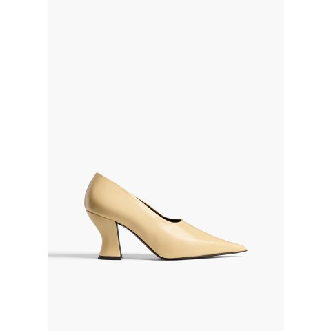 KhaiteColleen Pump 光泽小牛皮尖头高跟鞋