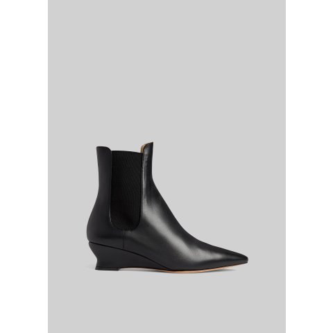 Le Monde Beryl Camille Chelsea Boots Black Pointed Toe