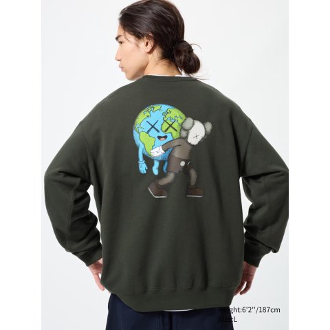 UniqloComing SoonKAWS UNIVERSE Men s Sweatshirt