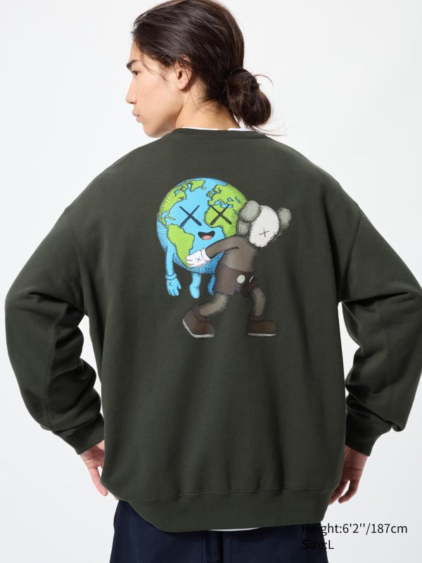 KAWS UNIVERSE 卫衣
