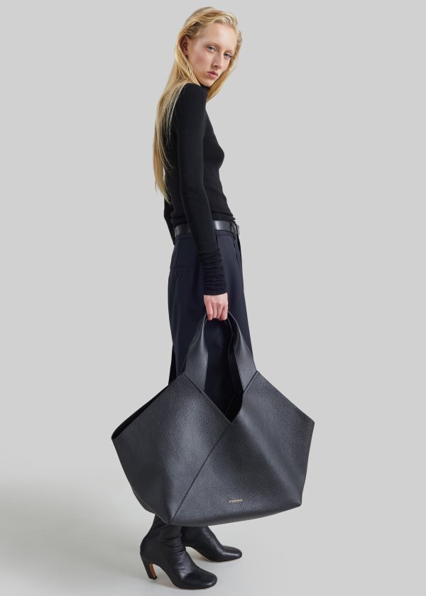 By Malene Birger Lucile 托特包 粒面皮革